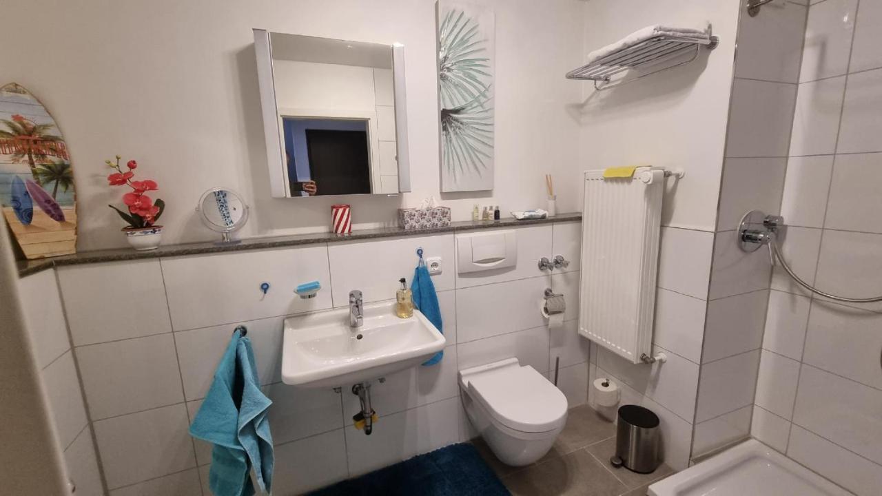Ferienzimmer Bei Thomas - Gemuetliches Schlaf- Und Wohnzimmer Mit Modernem Bad Ульм Экстерьер фото